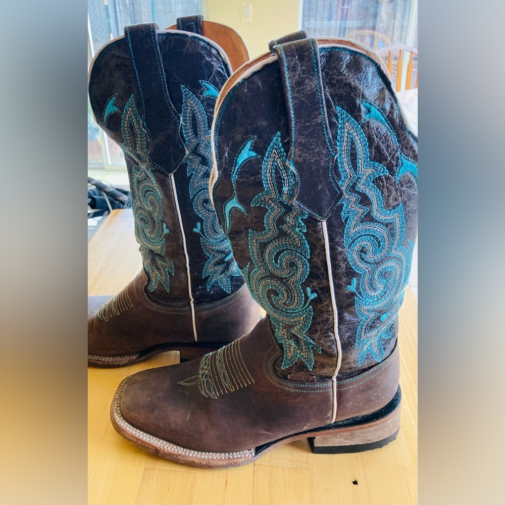 Doble R brown leather cowboy boots w/turquoise and gold embroidery detail.